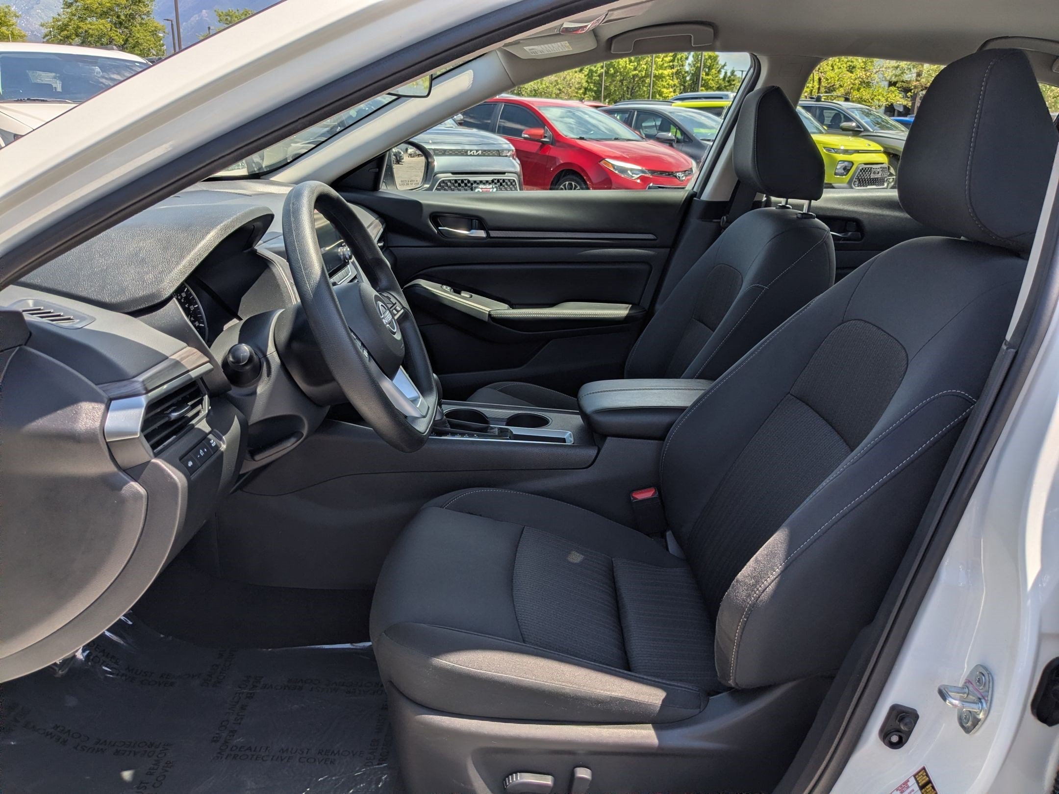 Used 2025 Glacier White Nissan SV image 16