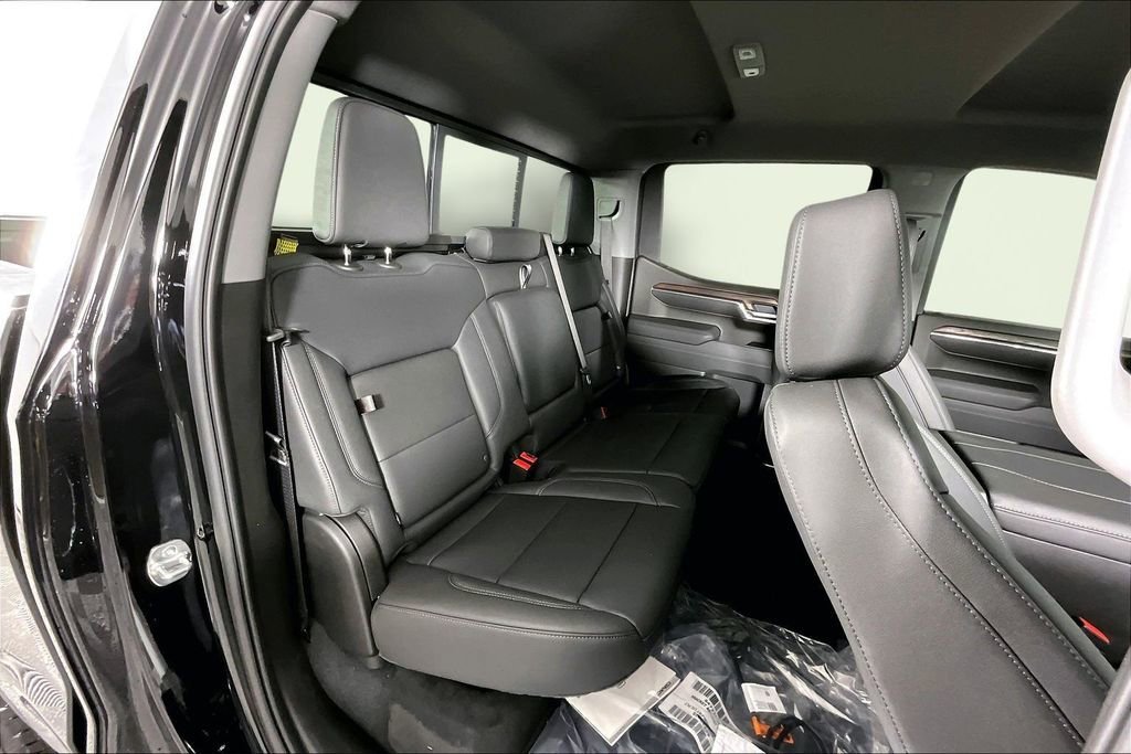 2026 GMC Sierra 1500 SLT - Photo 11