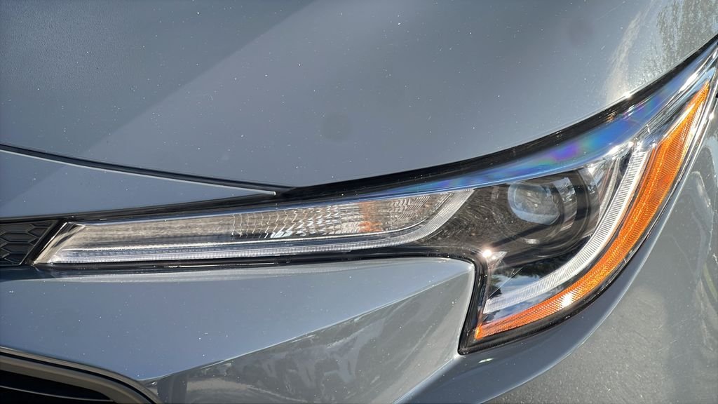 2025 Toyota Corolla LE - Photo 24