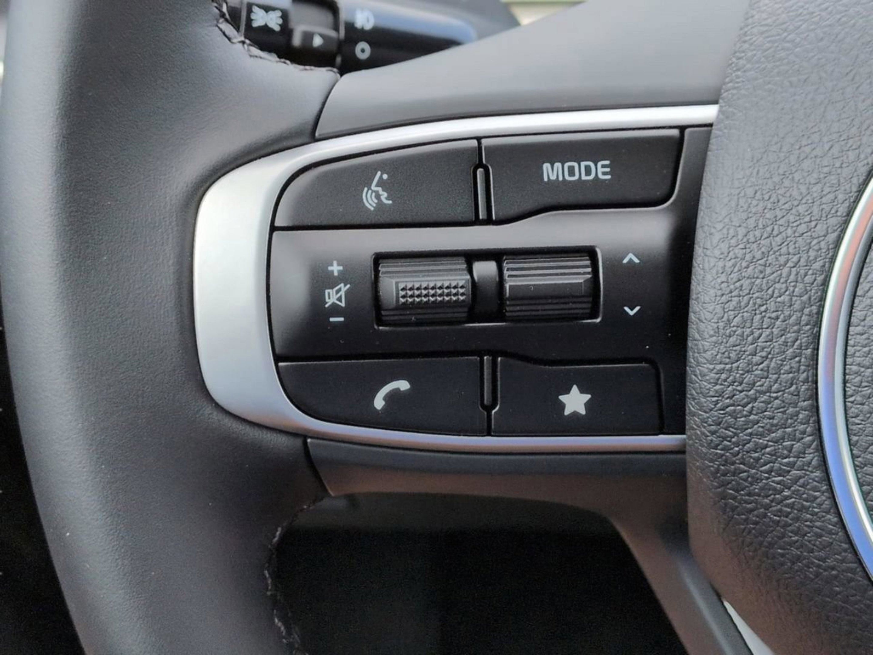 New 2026 Wolf Gray Kia GT-Line image 29