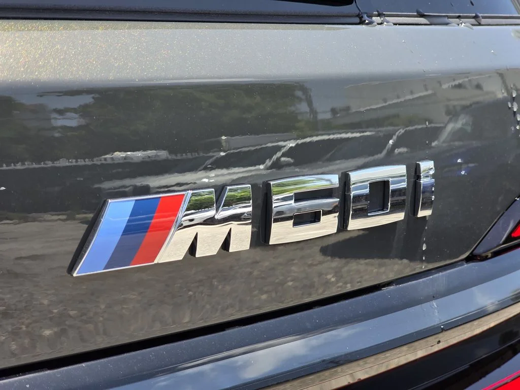 New 2027 Dravit Grey Metallic BMW M60i image 6