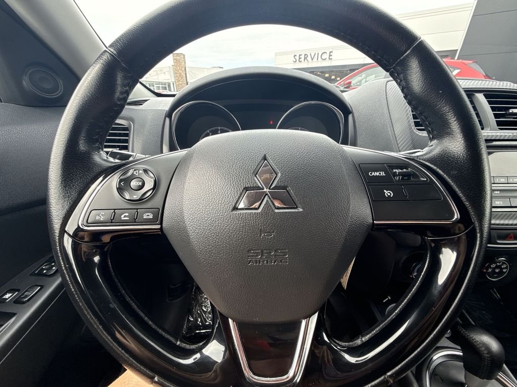 Used 2016  Mitsubishi ES image 14