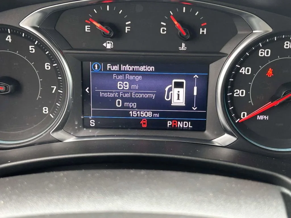 Used 2022 Iridescent Pearl Tricoat Chevrolet LT image 28