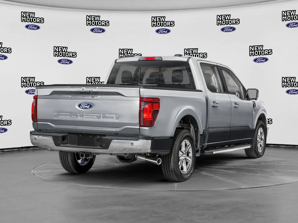 Used 2024 Silver Metallic Ford XLT image 3