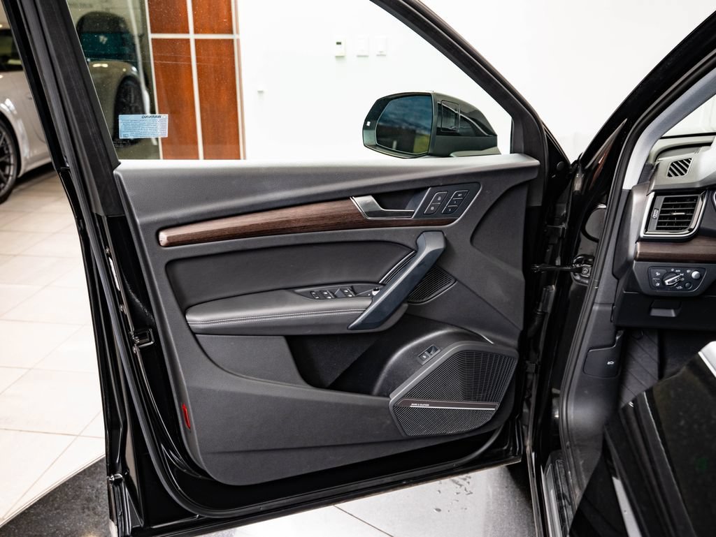 Used 2021 Mythos Black Metallic Audi 45 Prestige image 26