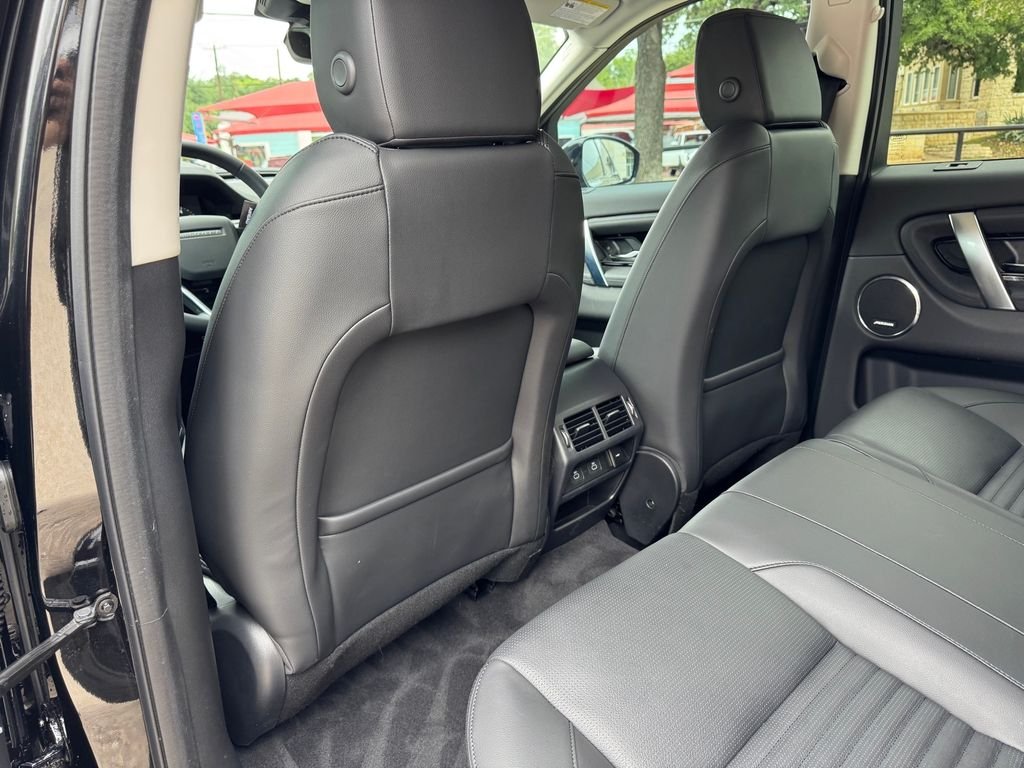 Used 2025 Santorini Black Metallic Land Rover S image 21