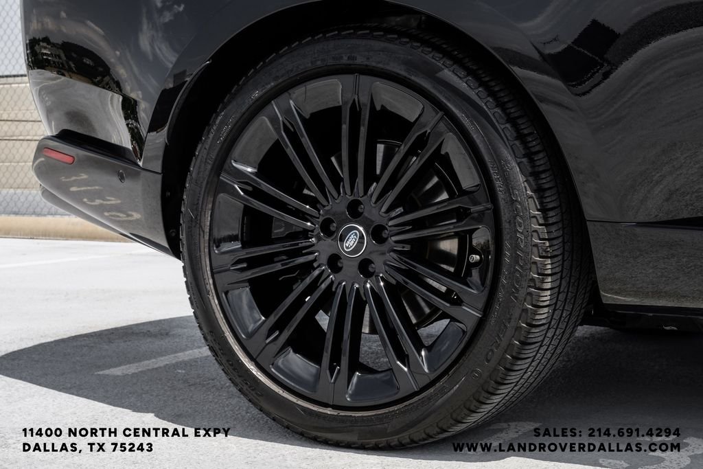 Used 2024 Black Land Rover Autobiography image 67