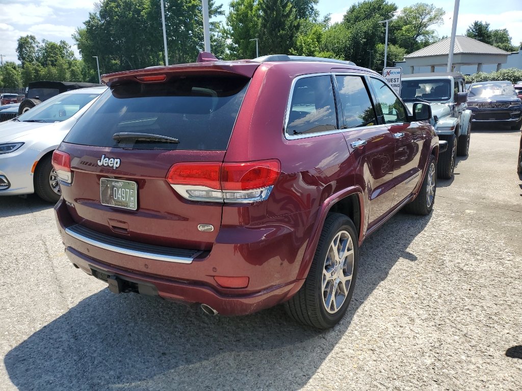 Certified Used 2021 Velvet Red Pearlcoat Jeep Overland image 4