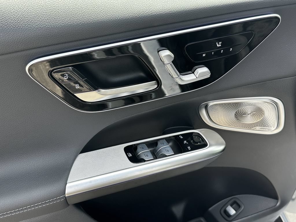 New 2026 Cirrus Silver Metallic Mercedes-Benz GLC 300 image 48