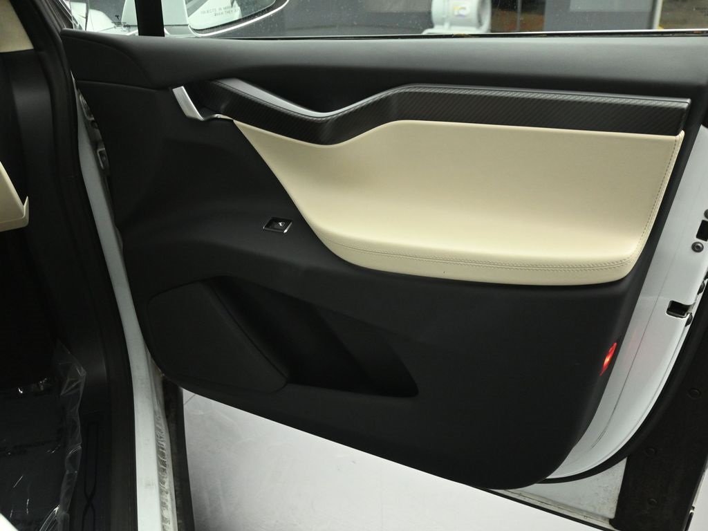 2018 TESLA MODEL X - Image 22