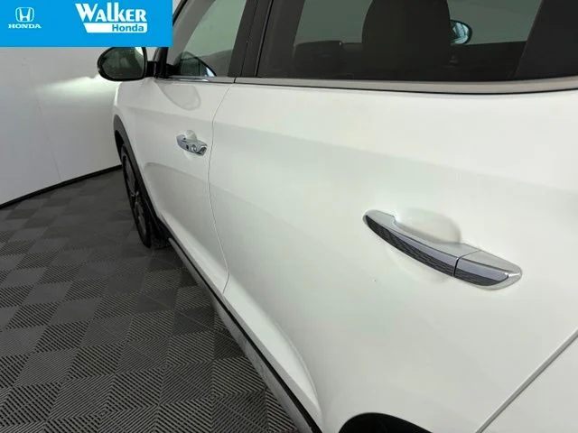 Used 2021 Cream Hyundai Ultimate image 12