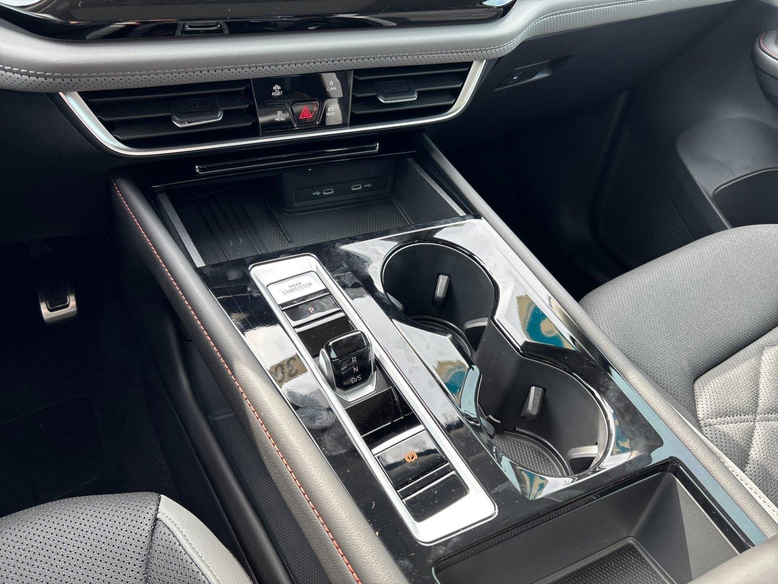 2025 Volkswagen Atlas Atlas Peak Edition - Photo 26