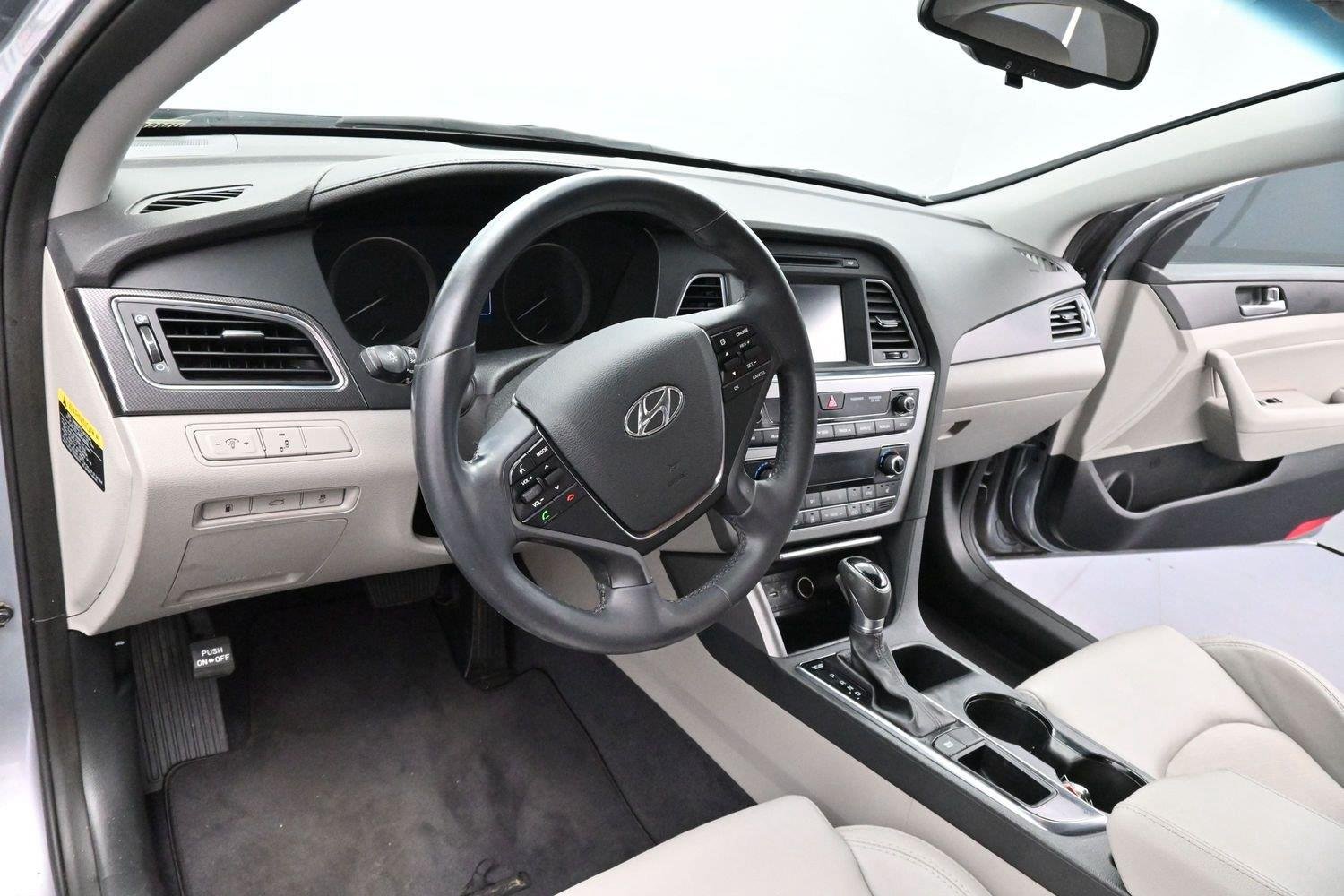 Used 2016 Symphony Silver Hyundai 2.4L Sport image 15