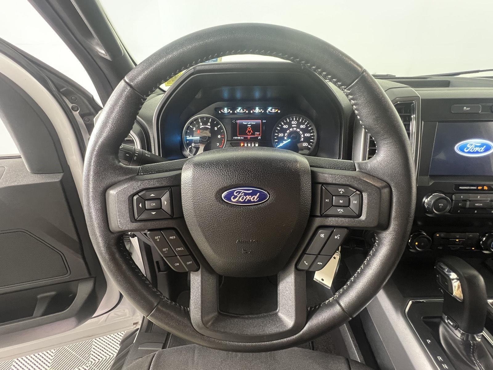 Used 2019 Oxford White Ford XLT image 14