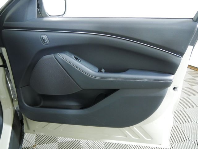 Certified Used 2025 Beige Ford Select image 10