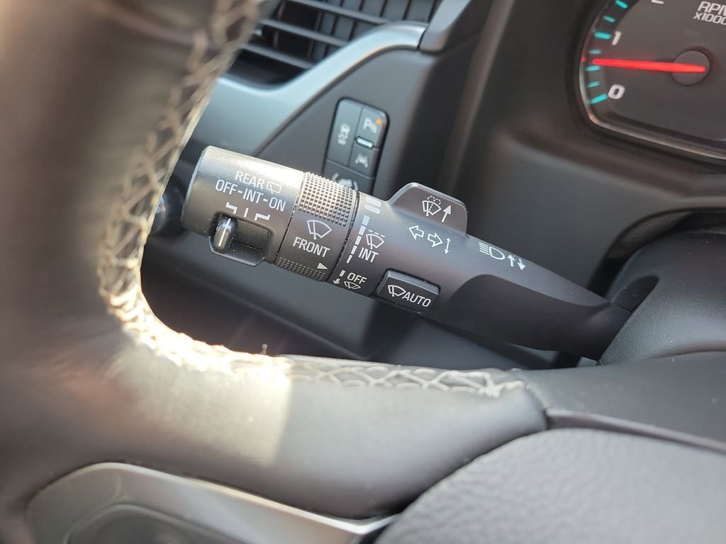 Used 2018 Silver Chevrolet LT image 31