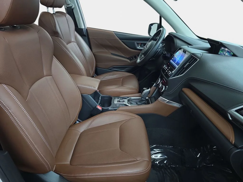 Used 2020 White Subaru Touring image 10