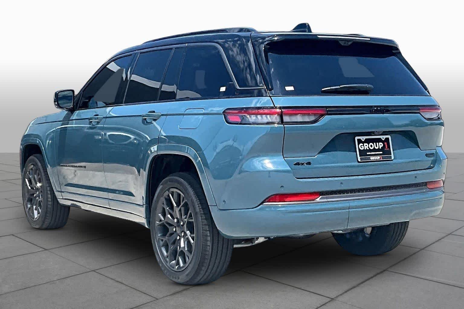 New 2026 Steel Blue Exterior Paint Jeep Summit image 13