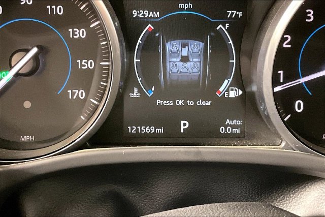 Used 2017  Jaguar 35t R-Sport image 10
