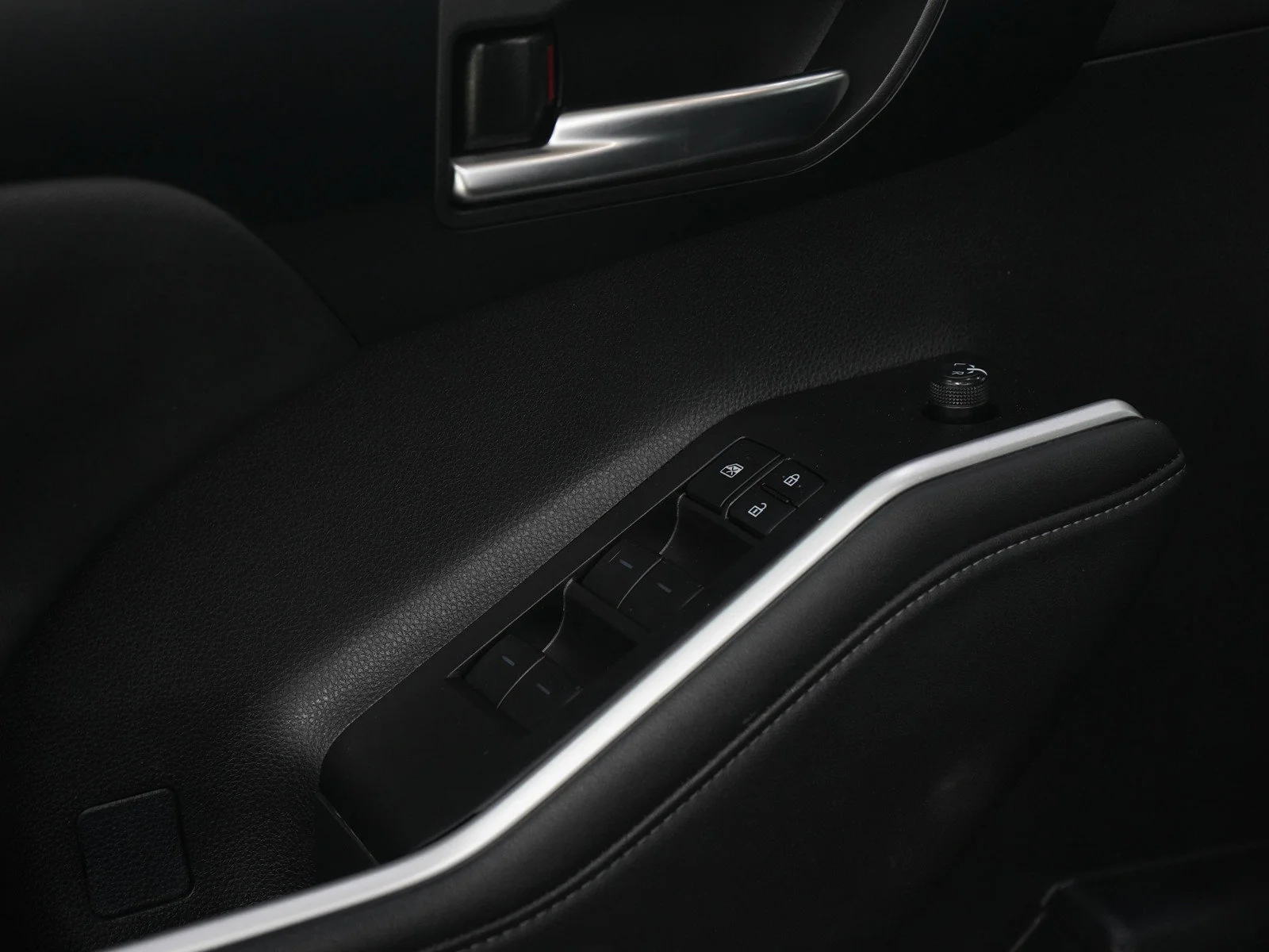 Used 2025 Black Toyota XSE AWD (Natl) image 22