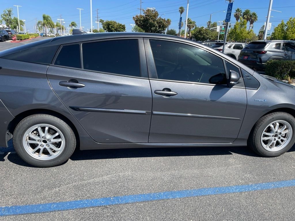 Used 2021 Magnetic Gray Metallic Toyota LE image 11