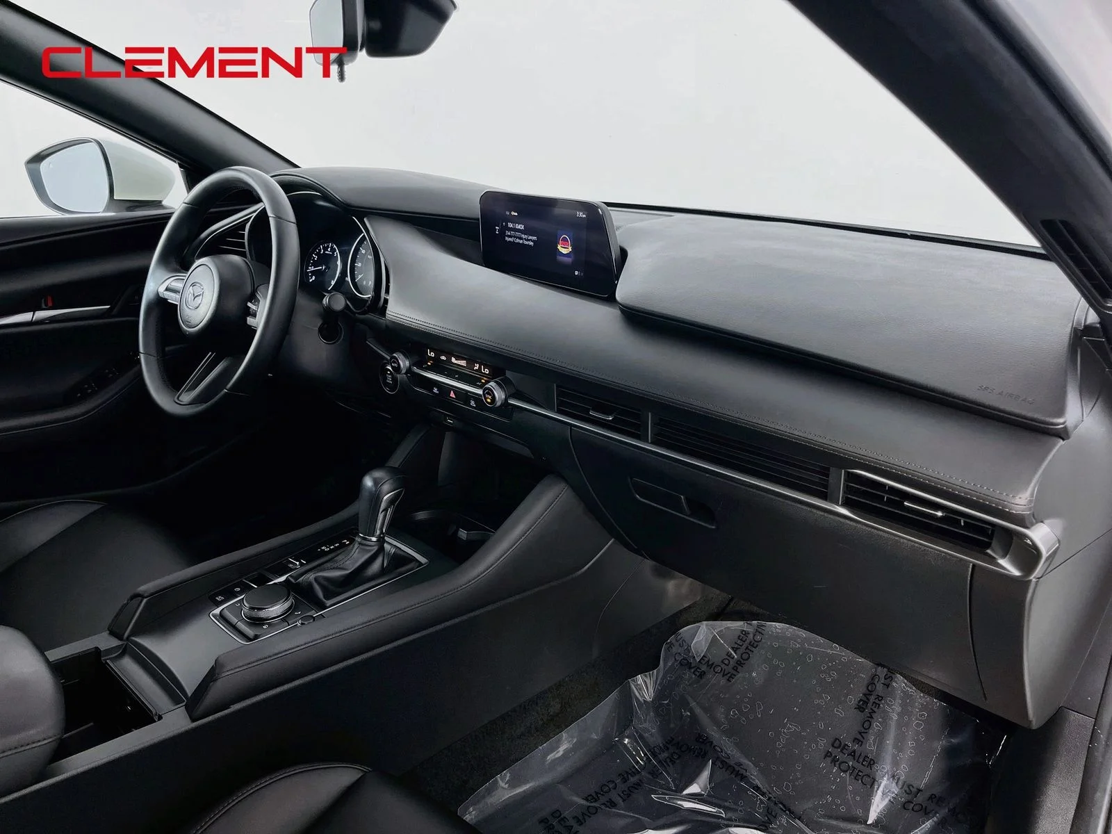 Used 2021 White Mazda Select image 32