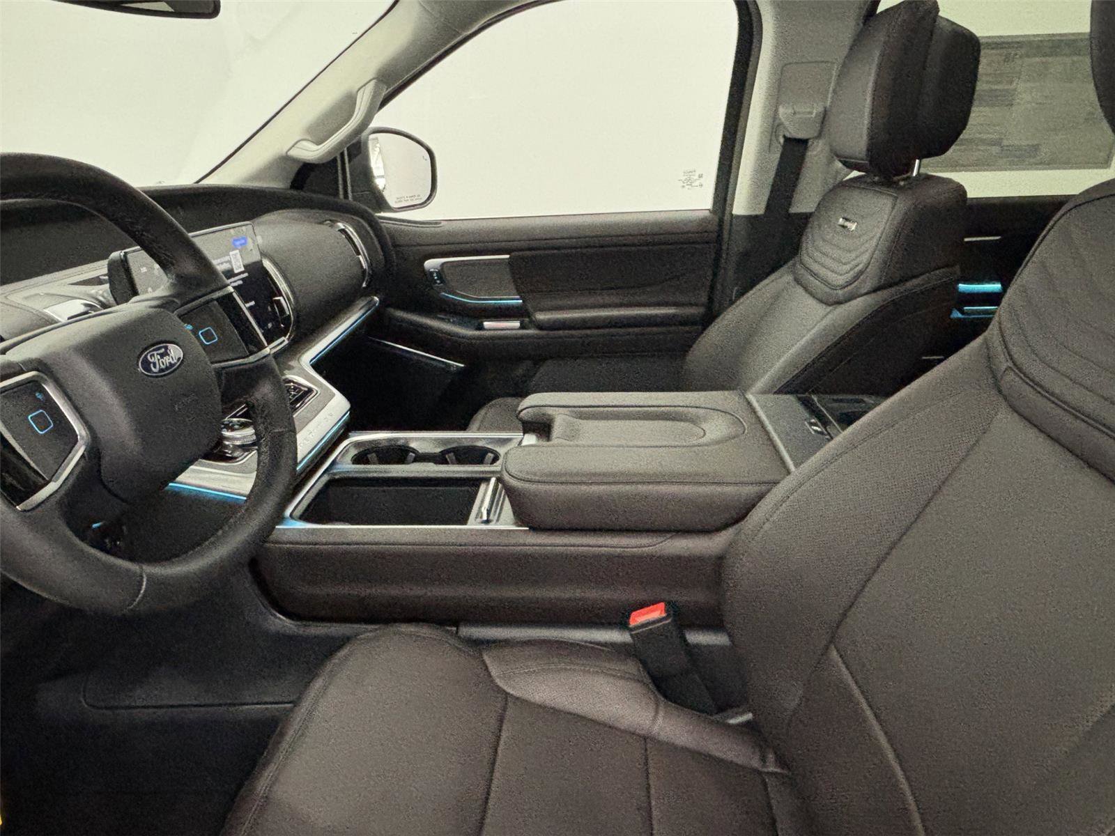 New 2026 Dark Matter Gray Metallic Ford MAX Platinum® image 24