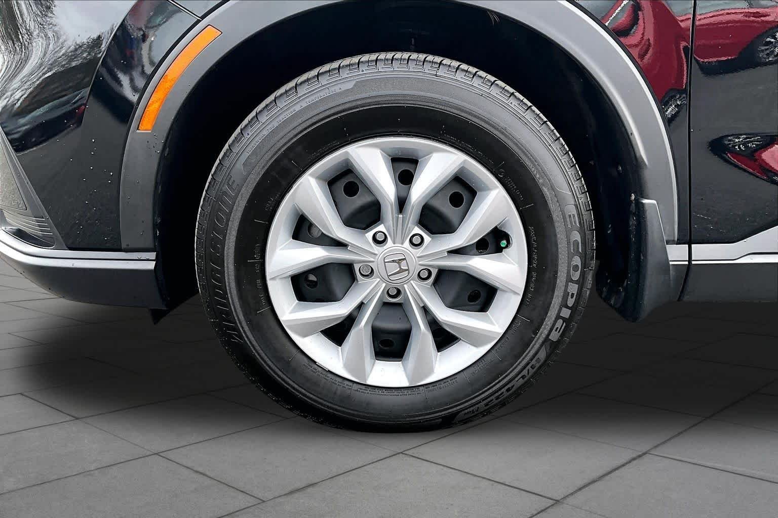 Used 2024 Crystal Black Pearl Honda LX image 10