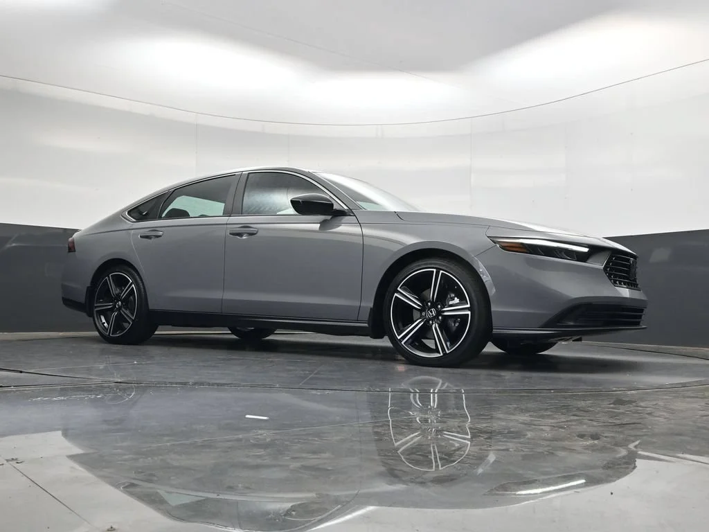 Certified Used 2025 Urban Gray Pearl Honda Sport image 93
