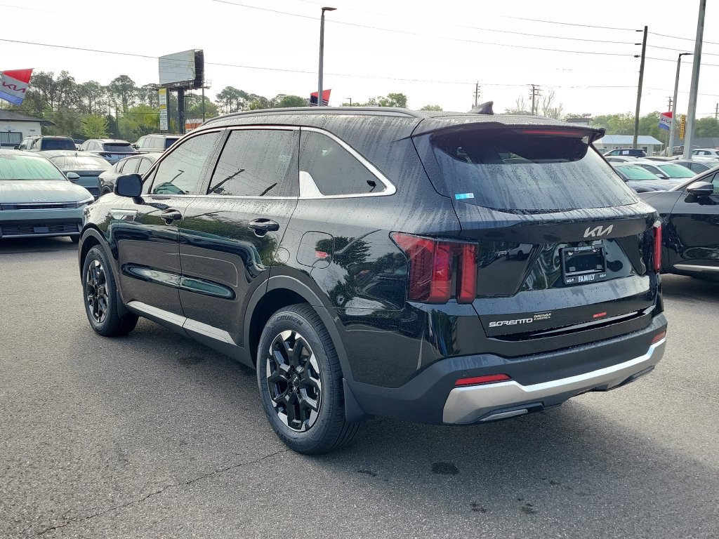 New 2026 Ebony Black Kia S image 4