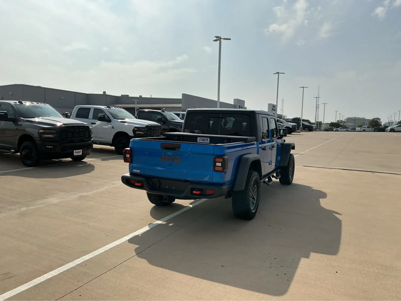 Used 2025 Hydro Blue Pearlcoat Jeep Mojave image 7