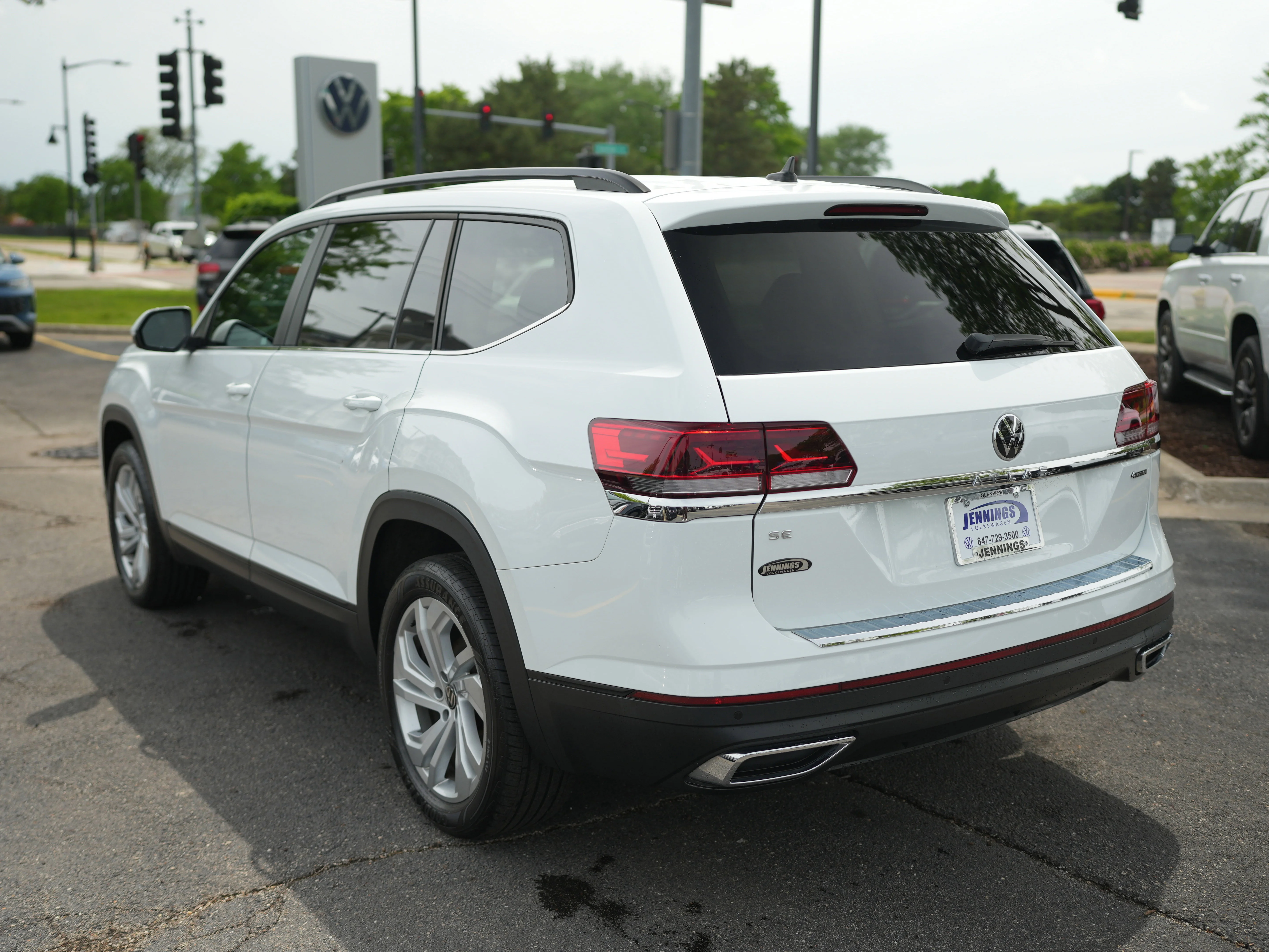 Certified Used 2023 Pure White Volkswagen 2.0T SE w/Technology image 5