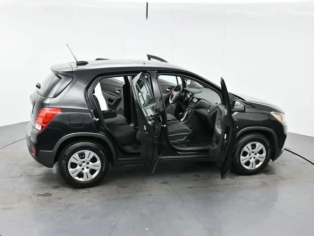 Used 2017 MOSAIC BLACK METALLIC Chevrolet LS image 40