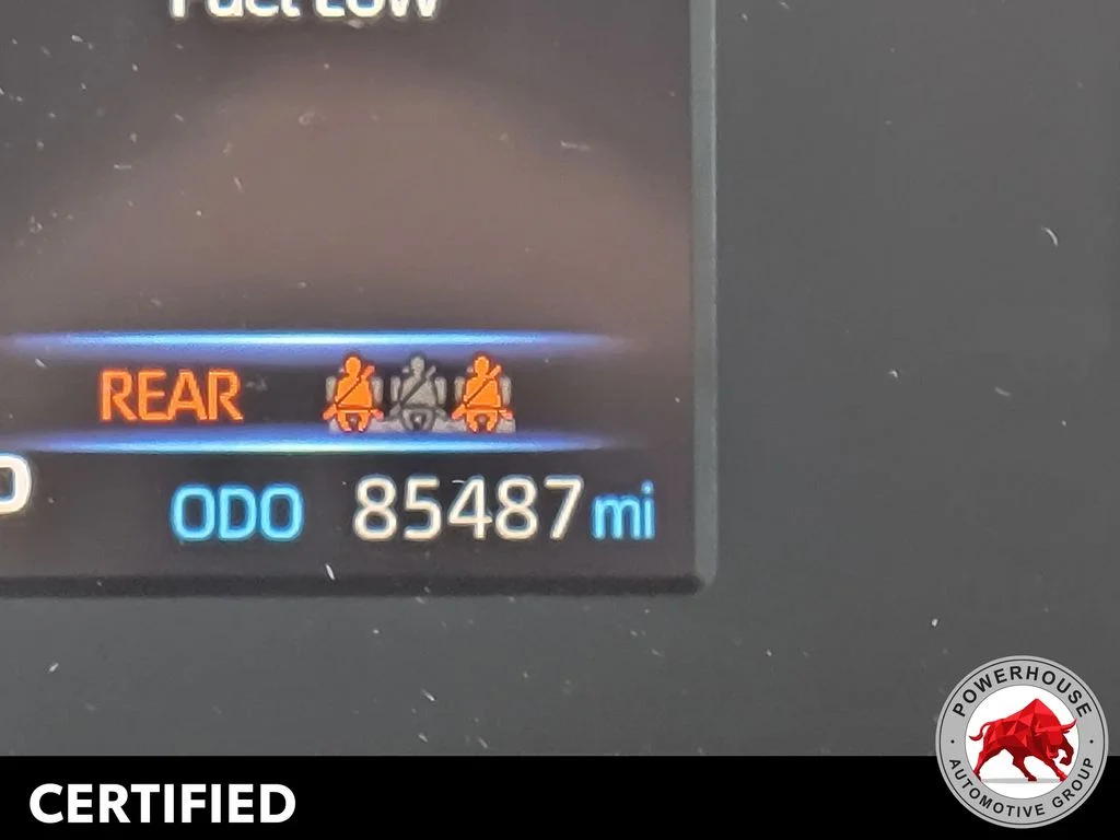 Used 2023 White Toyota SR5 image 33