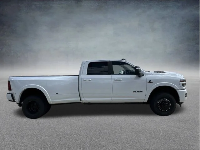 New 2027 Bright White Clear-Coat Exterior Paint RAM Limited image 26