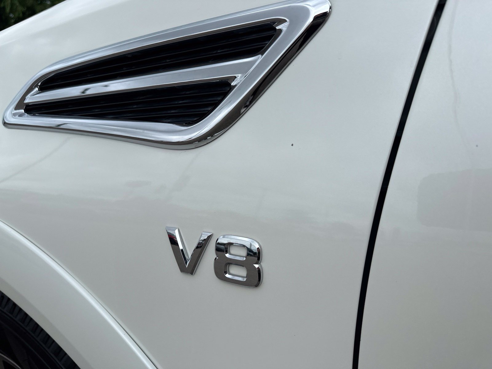 Used 2020 White Nissan Platinum image 12