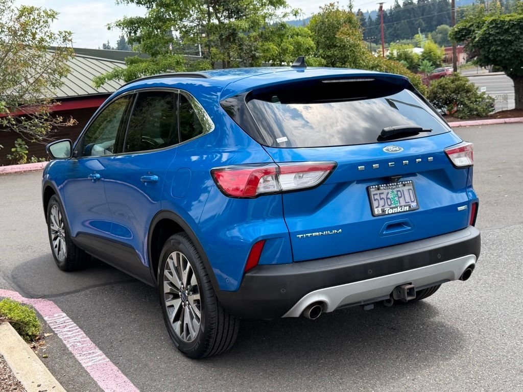 Used 2020 Blue Metallic Ford Titanium image 5