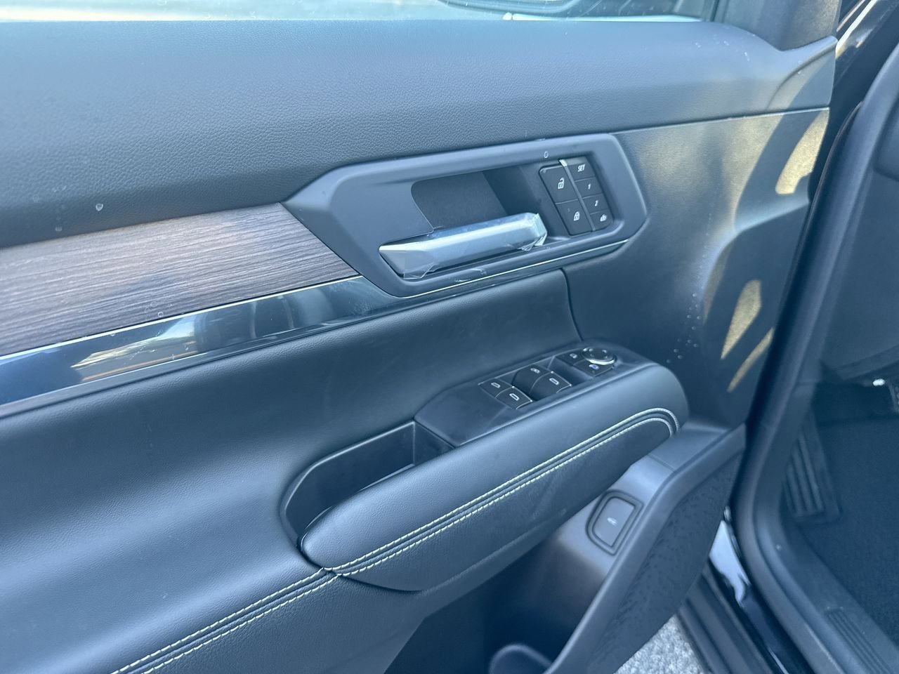Used 2026 Ebony Twilight Metallic GMC Denali image 20