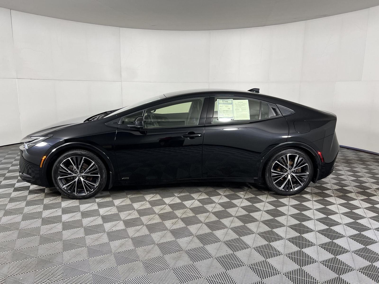 Used 2024 Midnight Black Metallic Toyota XLE image 18