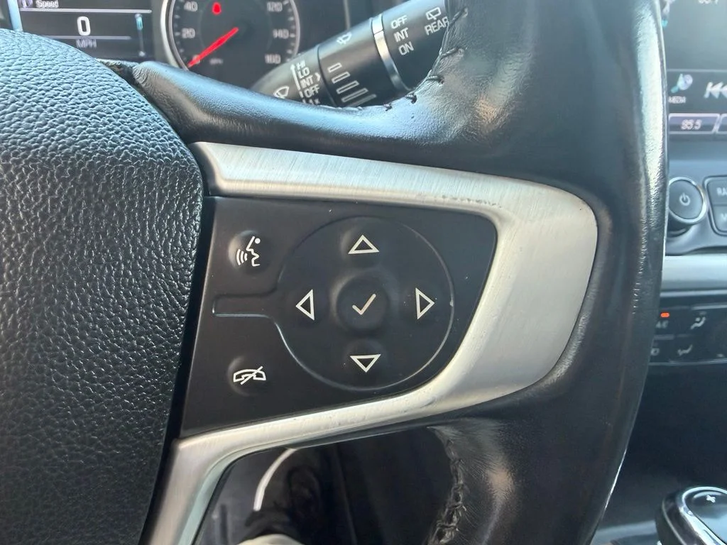 Used 2018 Silver GMC SLE-2 image 18