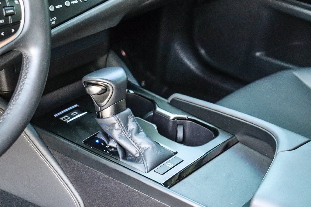 Used 2025 Iridium Lexus 350 image 22