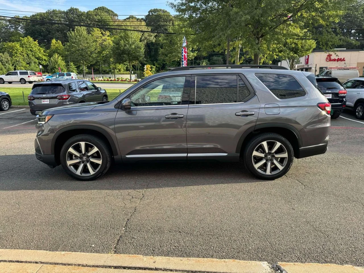 2024 Honda Pilot Touring - Photo 4