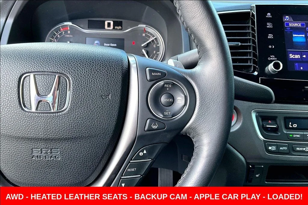 Used 2023 Black Honda RTL image 13