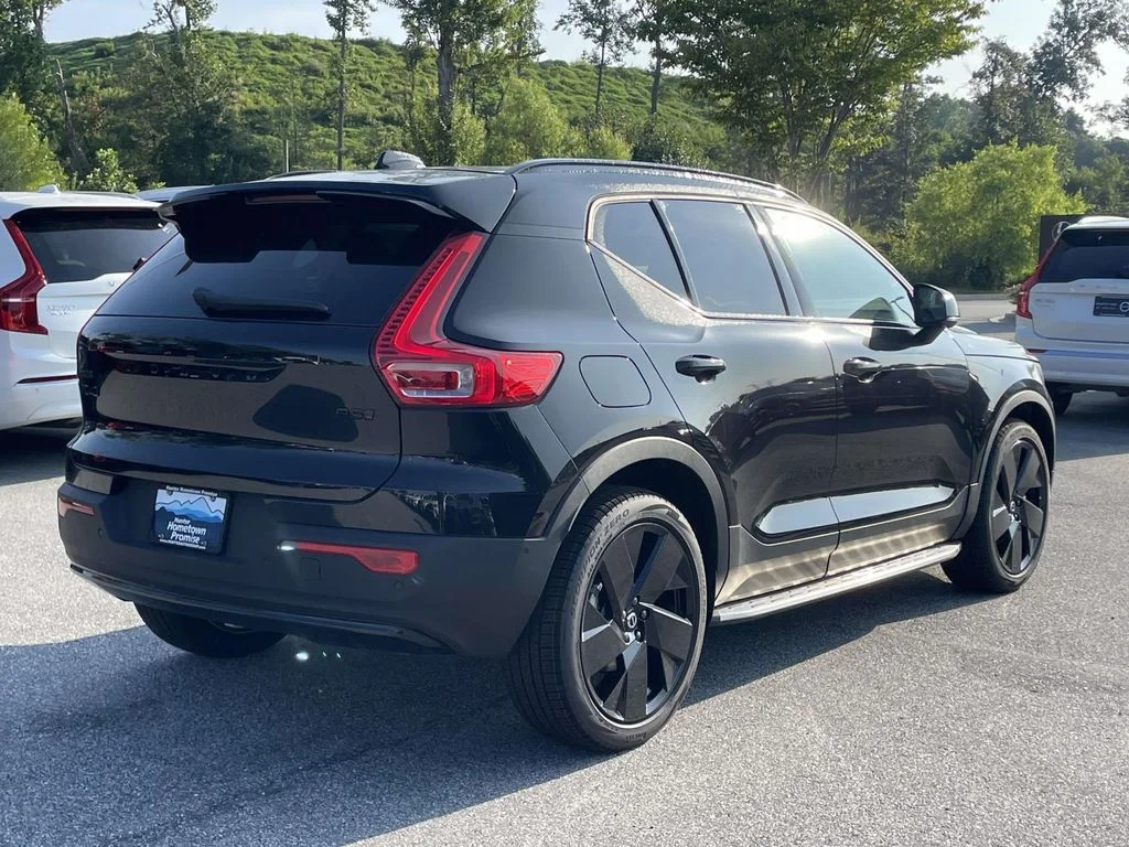 New 2026 Onyx Black Volvo Ultra Black Edition image 29