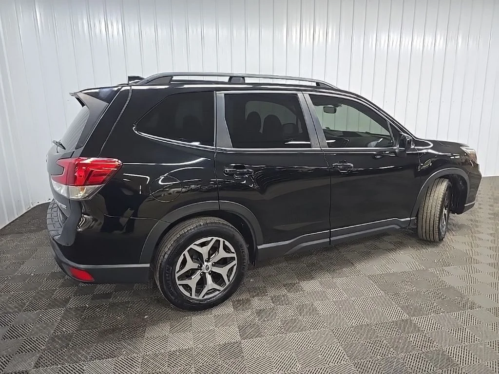 Used 2021 Black Subaru Premium image 3