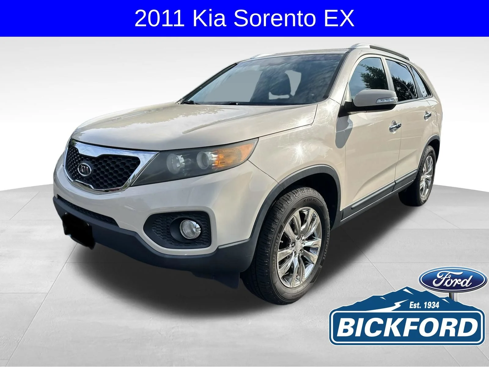 Used 2011 White Kia EX image 1