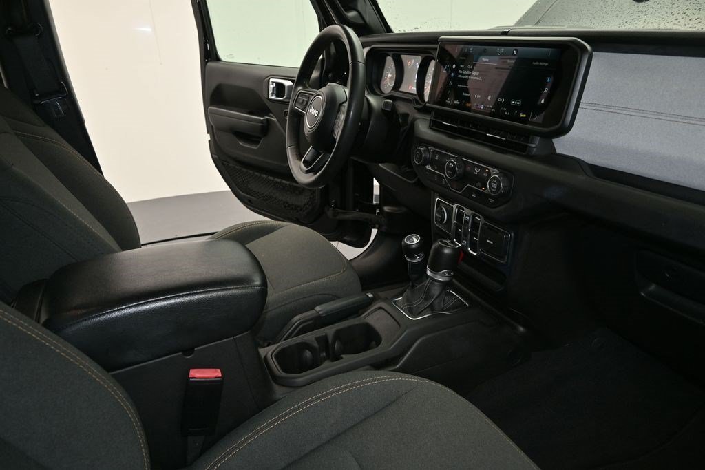 Used 2024 Black Clearcoat Jeep Sport S image 11