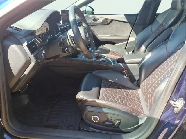 Used 2019  Audi Y image 16