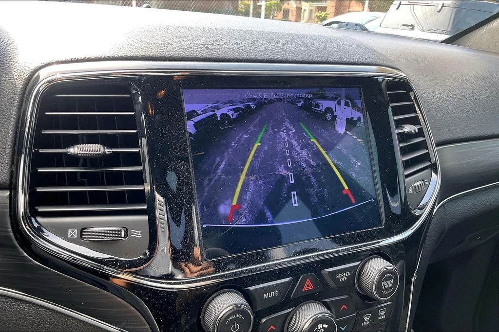 Used 2019 Red Jeep Limited image 19