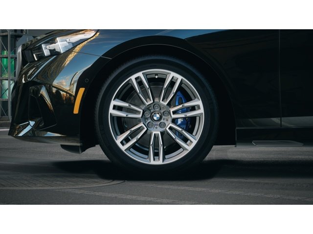 New 2026 Black Sapphire Metallic BMW 530i xDrive image 7